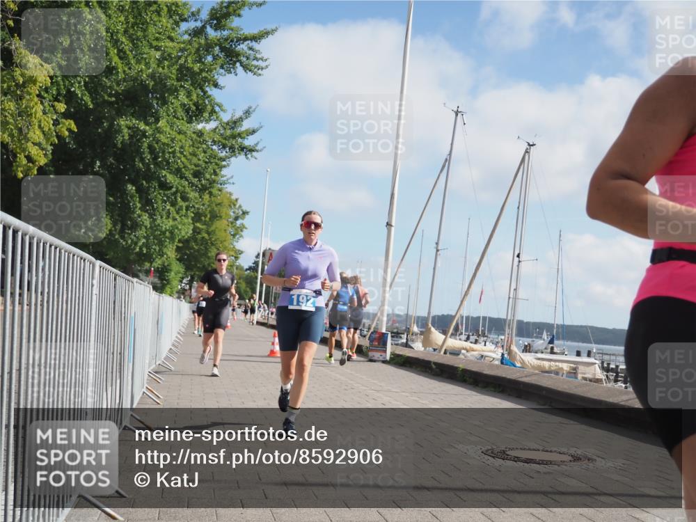 17.08.2025 - KN Förde Triathlon 2025 KatJ http://msf.ph/oto/8592906 17.08.2025 10:20:31 Laufen 106, 135, 185, 192 meine-sportfotos.de