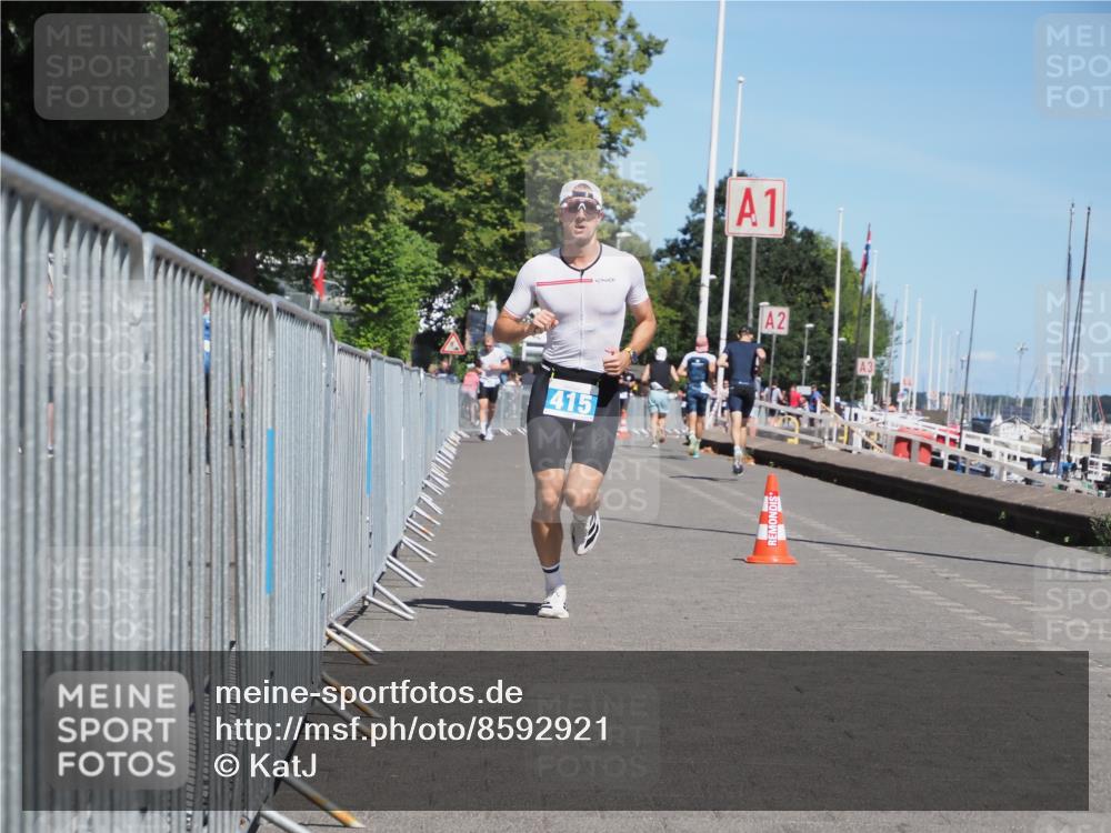 17.08.2025 - KN Förde Triathlon 2025 KatJ http://msf.ph/oto/8592921 17.08.2025 13:38:42 Laufen 415, 460 meine-sportfotos.de