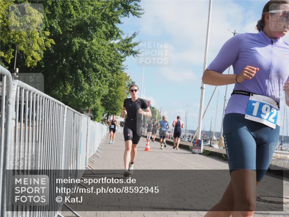 17.08.2025 - KN Förde Triathlon 2025 KatJ http://msf.ph/oto/8592945 17.08.2025 10:20:32 Laufen 106, 135, 185, 192 meine-sportfotos.de