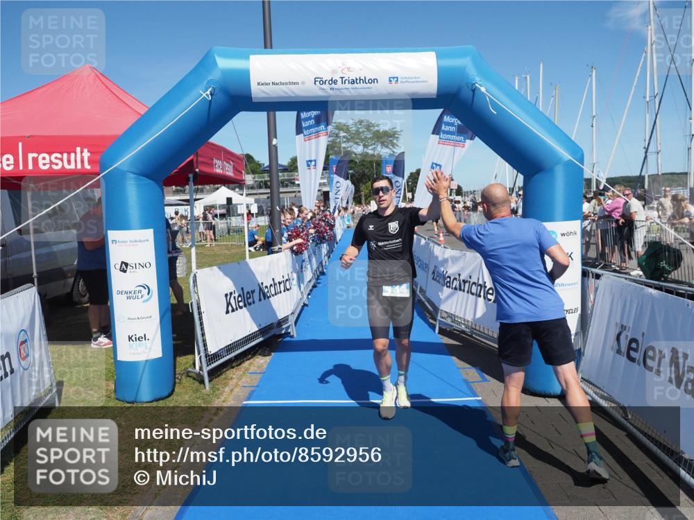17.08.2025 - KN Förde Triathlon 2025 MichiJ http://msf.ph/oto/8592956 17.08.2025 13:52:47 Laufen 434 meine-sportfotos.de