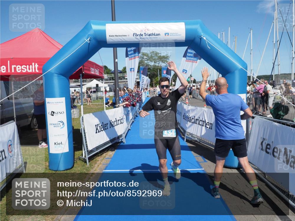 17.08.2025 - KN Förde Triathlon 2025 MichiJ http://msf.ph/oto/8592969 17.08.2025 13:52:48 Laufen 434 meine-sportfotos.de