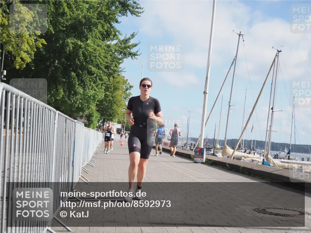 17.08.2025 - KN Förde Triathlon 2025 KatJ http://msf.ph/oto/8592973 17.08.2025 10:20:33 Laufen 106, 139, 185, 192 meine-sportfotos.de