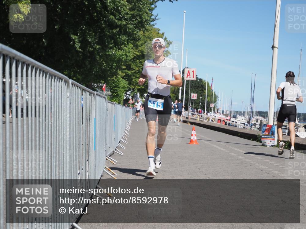 17.08.2025 - KN Förde Triathlon 2025 KatJ http://msf.ph/oto/8592978 17.08.2025 13:38:44 Laufen 415 meine-sportfotos.de
