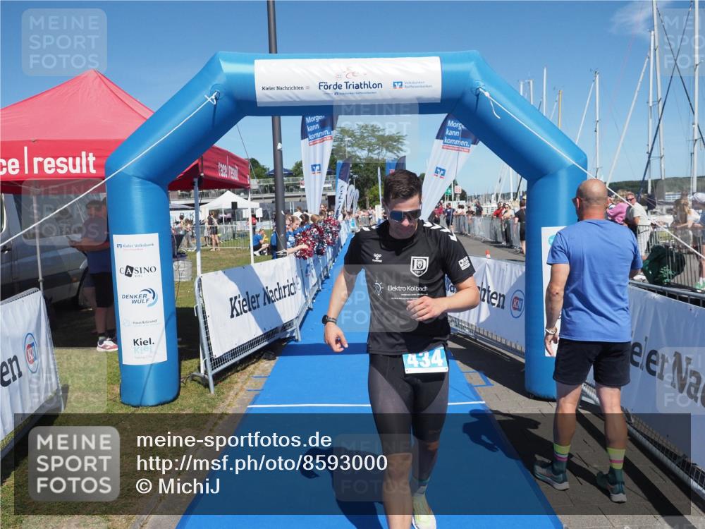 17.08.2025 - KN Förde Triathlon 2025 MichiJ http://msf.ph/oto/8593000 17.08.2025 13:52:48 Laufen 434 meine-sportfotos.de