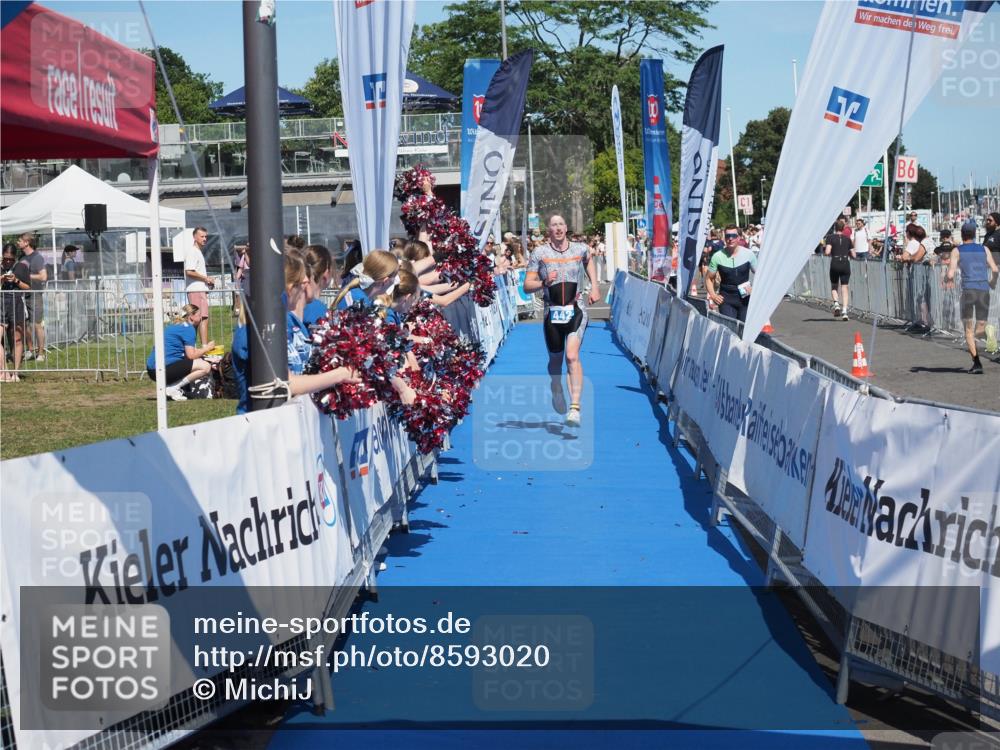17.08.2025 - KN Förde Triathlon 2025 MichiJ http://msf.ph/oto/8593020 17.08.2025 13:52:57 Laufen 442 meine-sportfotos.de