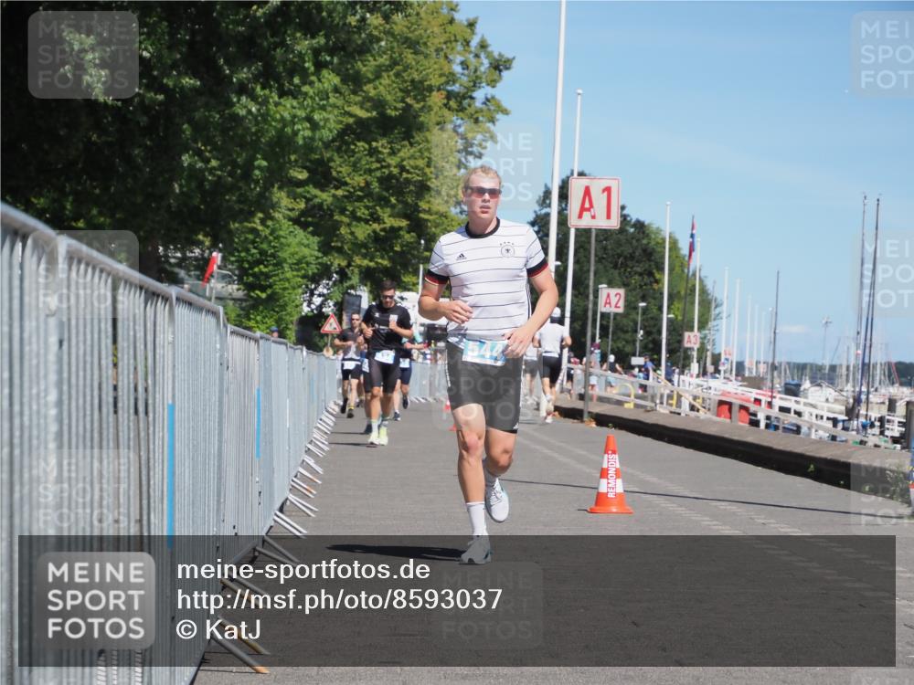 17.08.2025 - KN Förde Triathlon 2025 KatJ http://msf.ph/oto/8593037 17.08.2025 13:38:59 Laufen 544 meine-sportfotos.de