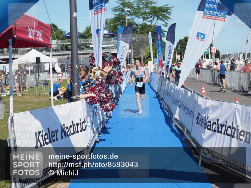 17.08.2025 - KN Förde Triathlon 2025 MichiJ http://msf.ph/oto/8593043 17.08.2025 13:52:57 Laufen 442 meine-sportfotos.de