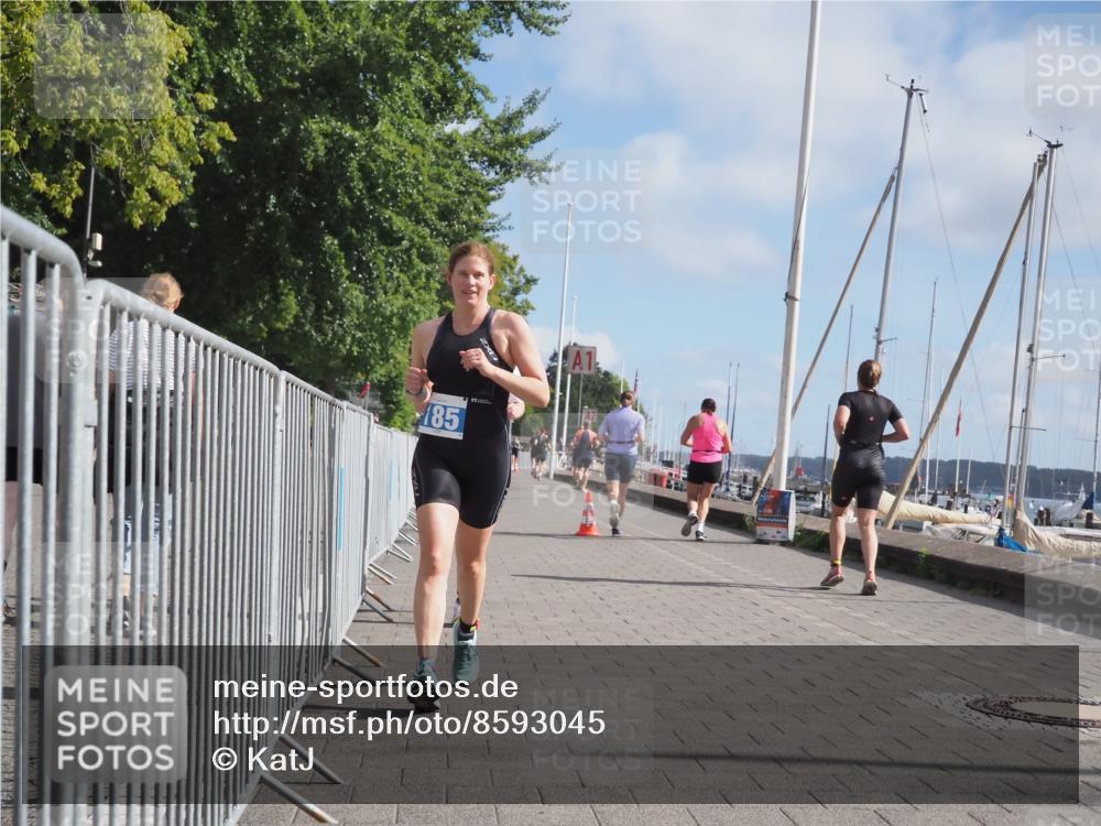 17.08.2025 - KN Förde Triathlon 2025 KatJ http://msf.ph/oto/8593045 17.08.2025 10:20:40 Laufen 139, 157, 185, 240 meine-sportfotos.de
