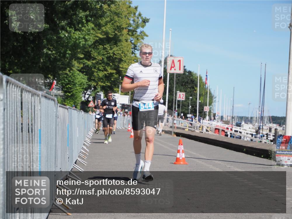 17.08.2025 - KN Förde Triathlon 2025 KatJ http://msf.ph/oto/8593047 17.08.2025 13:38:59 Laufen 544 meine-sportfotos.de