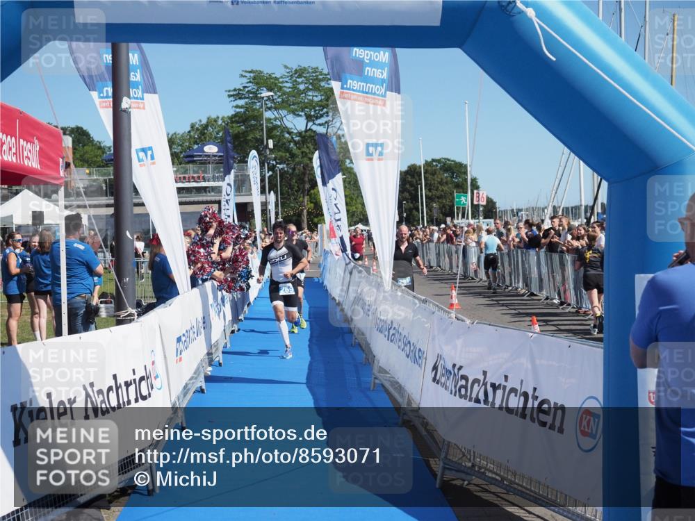 17.08.2025 - KN Förde Triathlon 2025 MichiJ http://msf.ph/oto/8593071 17.08.2025 12:00:12 Laufen 267, 269 meine-sportfotos.de
