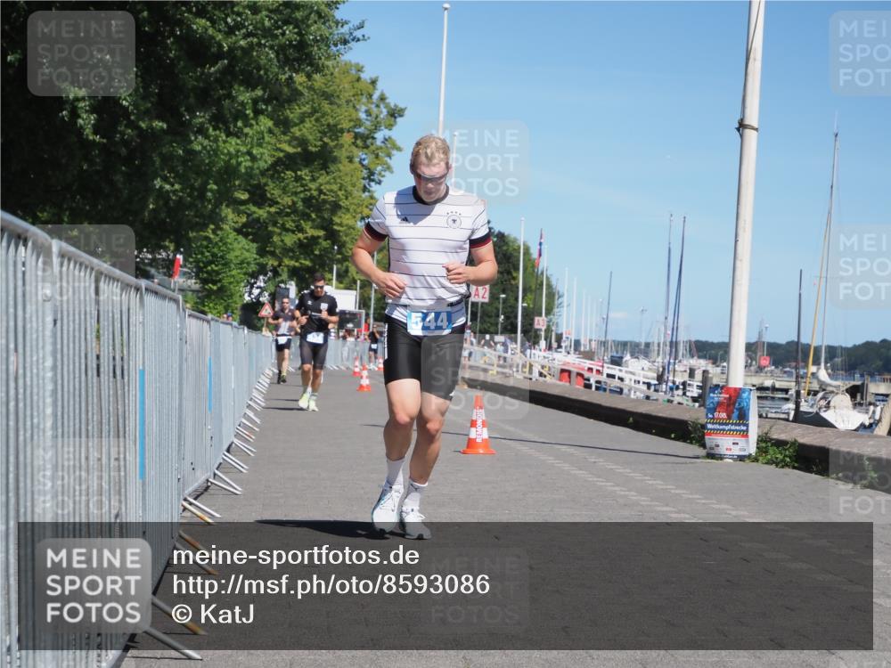 17.08.2025 - KN Förde Triathlon 2025 KatJ http://msf.ph/oto/8593086 17.08.2025 13:39:00 Laufen 434, 446, 544 meine-sportfotos.de