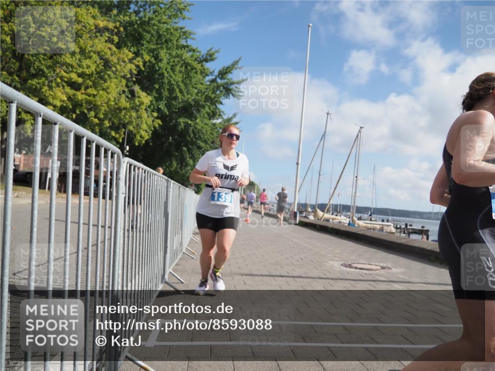 17.08.2025 - KN Förde Triathlon 2025 KatJ http://msf.ph/oto/8593088 17.08.2025 10:20:42 Laufen 139, 157, 185, 240 meine-sportfotos.de