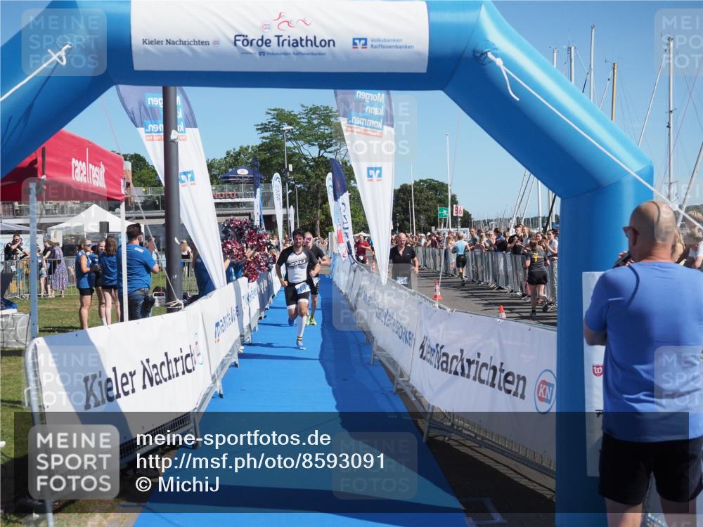 17.08.2025 - KN Förde Triathlon 2025 MichiJ http://msf.ph/oto/8593091 17.08.2025 12:00:13 Laufen 267, 269 meine-sportfotos.de