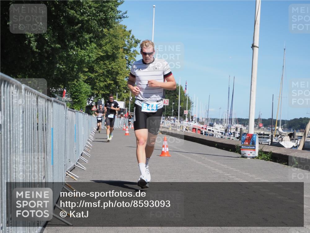 17.08.2025 - KN Förde Triathlon 2025 KatJ http://msf.ph/oto/8593093 17.08.2025 13:39:01 Laufen 434, 446, 544 meine-sportfotos.de