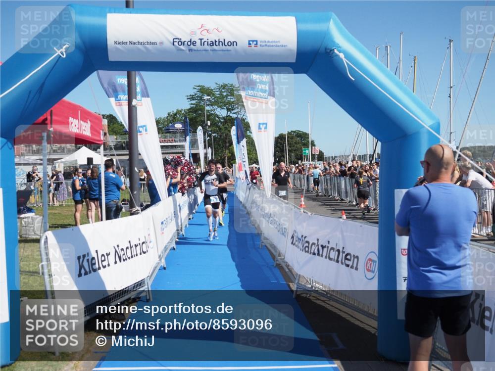 17.08.2025 - KN Förde Triathlon 2025 MichiJ http://msf.ph/oto/8593096 17.08.2025 12:00:13 Laufen 267, 269 meine-sportfotos.de
