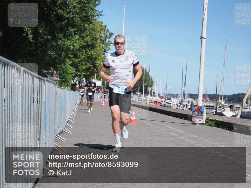 17.08.2025 - KN Förde Triathlon 2025 KatJ http://msf.ph/oto/8593099 17.08.2025 13:39:01 Laufen 434, 446, 544 meine-sportfotos.de