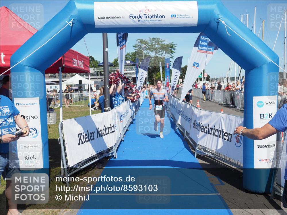17.08.2025 - KN Förde Triathlon 2025 MichiJ http://msf.ph/oto/8593103 17.08.2025 13:52:58 Laufen 442 meine-sportfotos.de