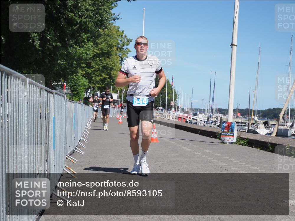 17.08.2025 - KN Förde Triathlon 2025 KatJ http://msf.ph/oto/8593105 17.08.2025 13:39:01 Laufen 434, 446, 544 meine-sportfotos.de