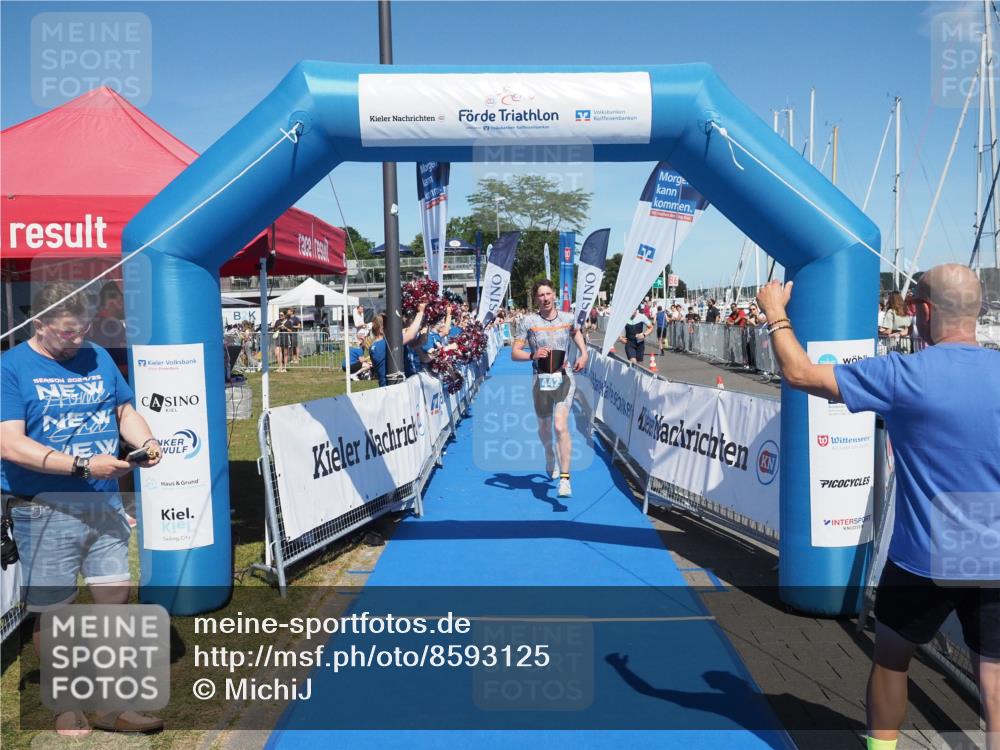 17.08.2025 - KN Förde Triathlon 2025 MichiJ http://msf.ph/oto/8593125 17.08.2025 13:52:59 Laufen 442 meine-sportfotos.de