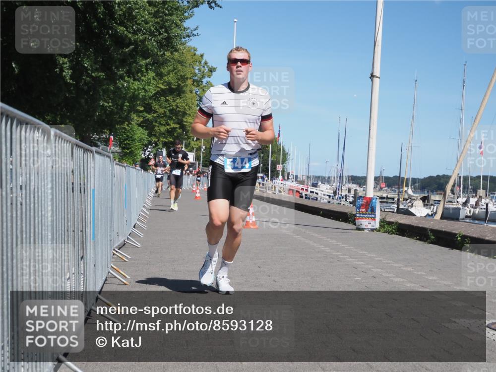 17.08.2025 - KN Förde Triathlon 2025 KatJ http://msf.ph/oto/8593128 17.08.2025 13:39:01 Laufen 434, 446, 544 meine-sportfotos.de