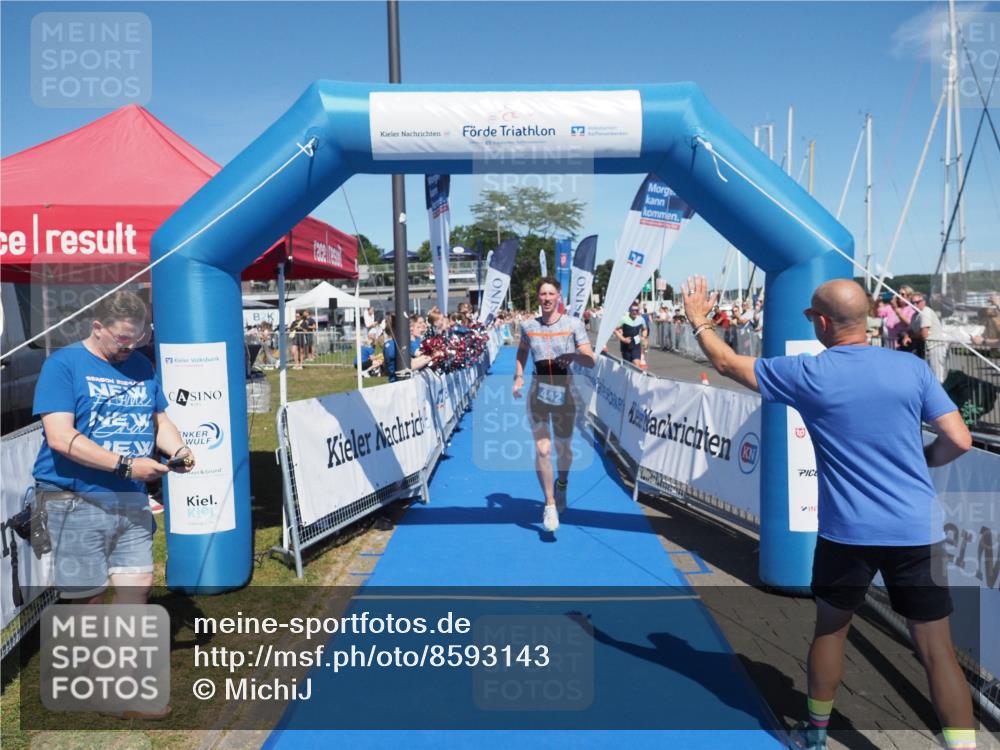 17.08.2025 - KN Förde Triathlon 2025 MichiJ http://msf.ph/oto/8593143 17.08.2025 13:52:59 Laufen 442 meine-sportfotos.de
