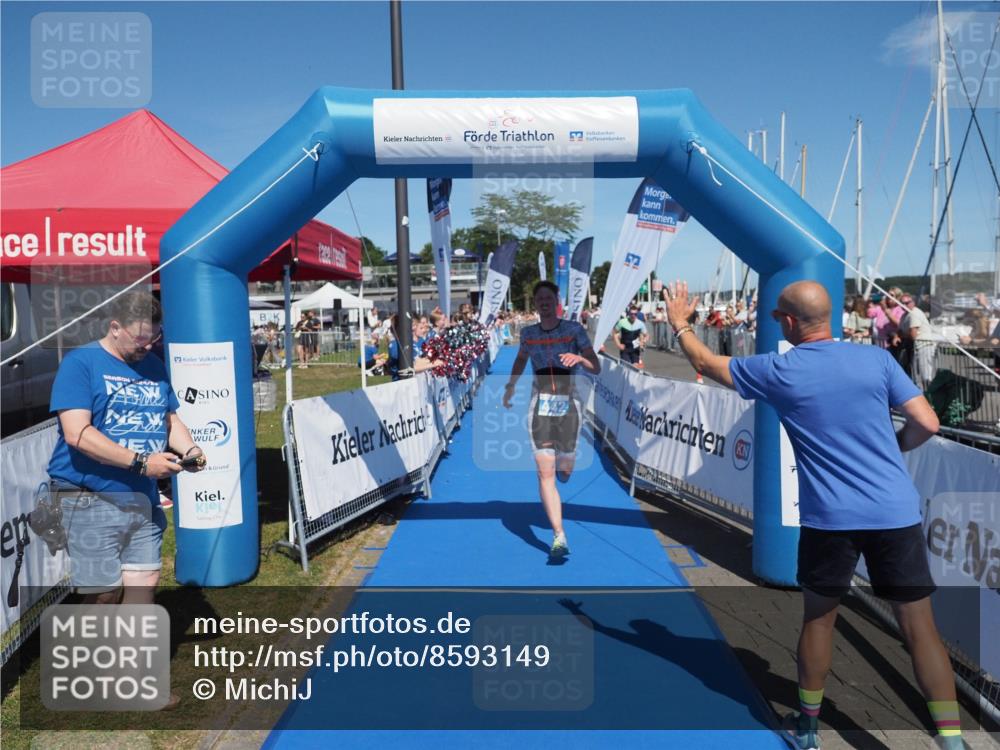 17.08.2025 - KN Förde Triathlon 2025 MichiJ http://msf.ph/oto/8593149 17.08.2025 13:52:59 Laufen 442 meine-sportfotos.de