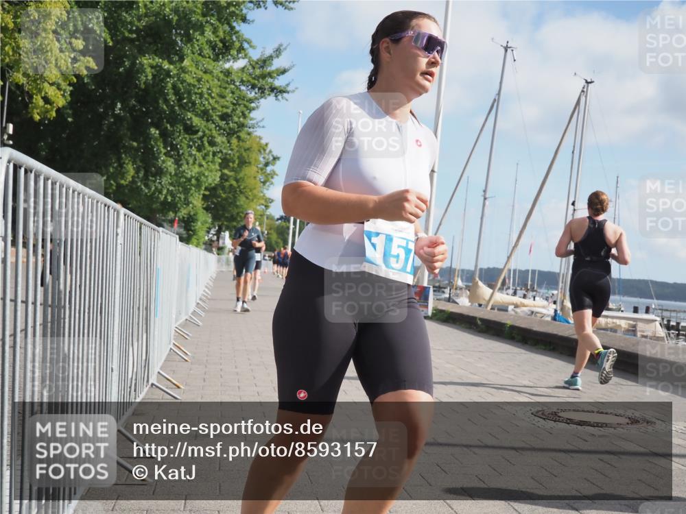 17.08.2025 - KN Förde Triathlon 2025 KatJ http://msf.ph/oto/8593157 17.08.2025 10:20:45 Laufen 139, 140, 157, 240 meine-sportfotos.de