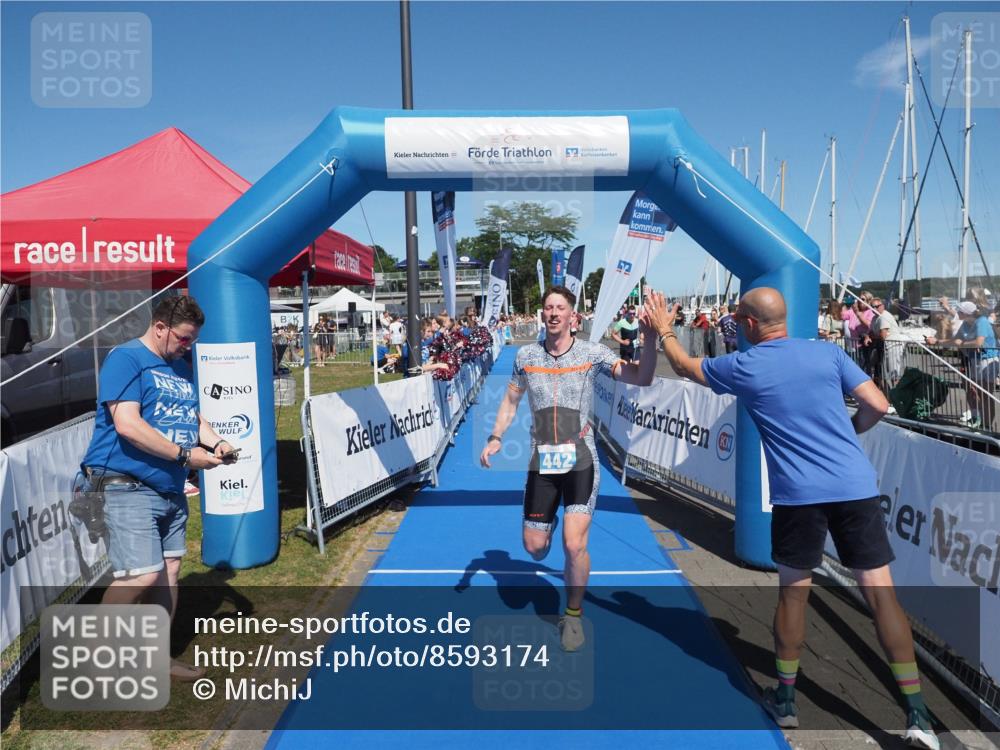 17.08.2025 - KN Förde Triathlon 2025 MichiJ http://msf.ph/oto/8593174 17.08.2025 13:53:00 Laufen 442 meine-sportfotos.de