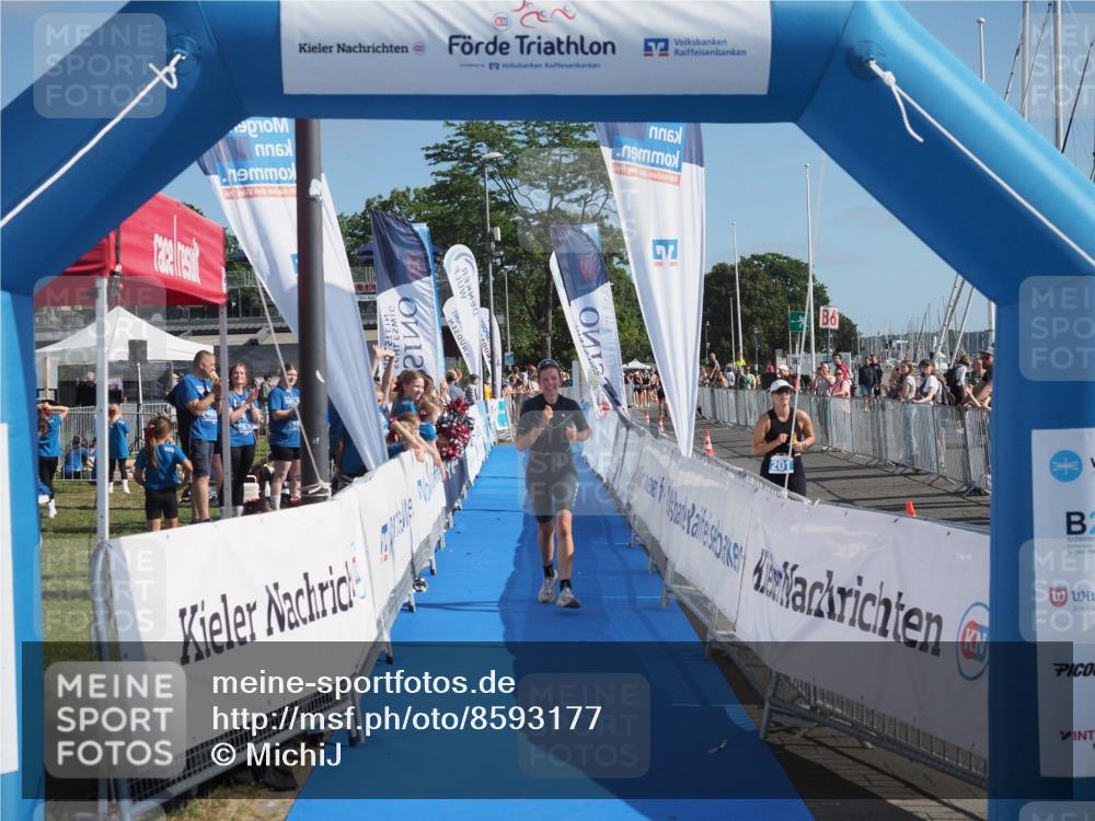 17.08.2025 - KN Förde Triathlon 2025 MichiJ http://msf.ph/oto/8593177 17.08.2025 10:36:37 Laufen 240 meine-sportfotos.de