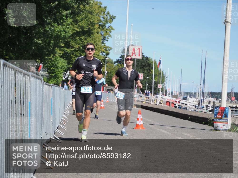 17.08.2025 - KN Förde Triathlon 2025 KatJ http://msf.ph/oto/8593182 17.08.2025 13:39:06 Laufen 434, 446, 473 meine-sportfotos.de
