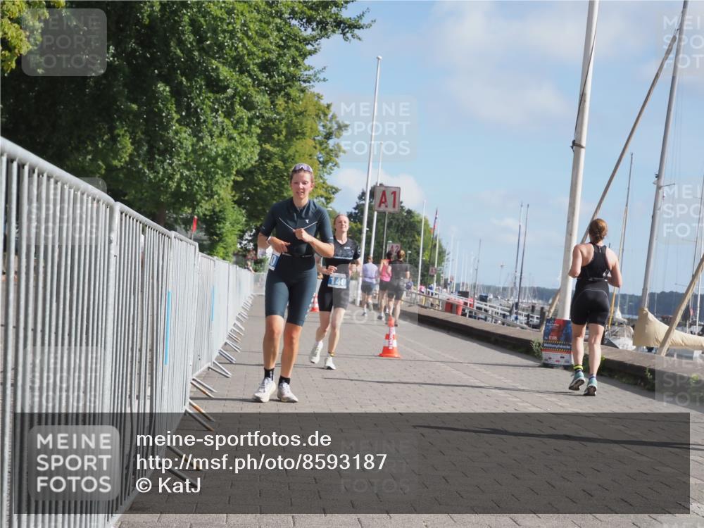 17.08.2025 - KN Förde Triathlon 2025 KatJ http://msf.ph/oto/8593187 17.08.2025 10:20:47 Laufen 140, 157, 158, 240 meine-sportfotos.de
