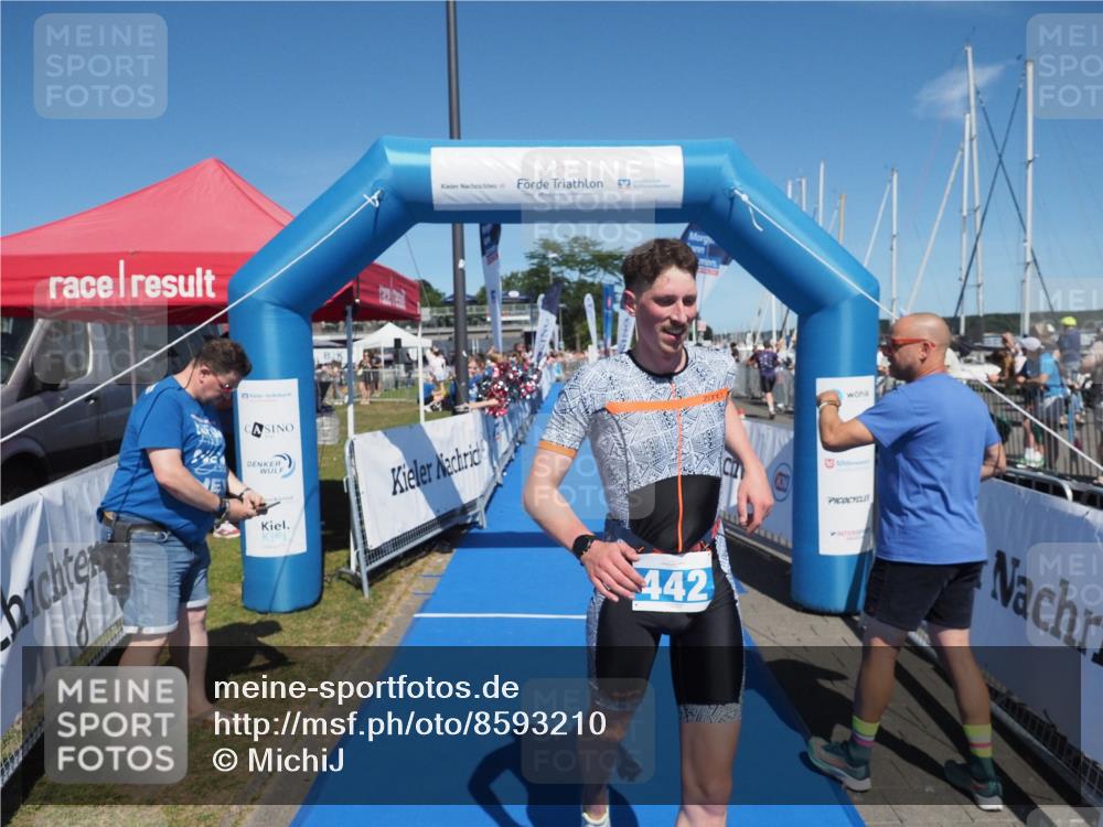 17.08.2025 - KN Förde Triathlon 2025 MichiJ http://msf.ph/oto/8593210 17.08.2025 13:53:00 Laufen 442 meine-sportfotos.de