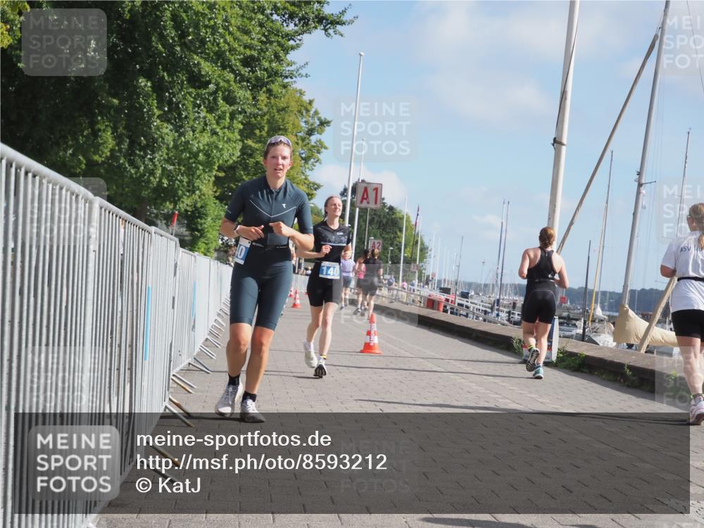 17.08.2025 - KN Förde Triathlon 2025 KatJ http://msf.ph/oto/8593212 17.08.2025 10:20:48 Laufen 140, 158, 240 meine-sportfotos.de