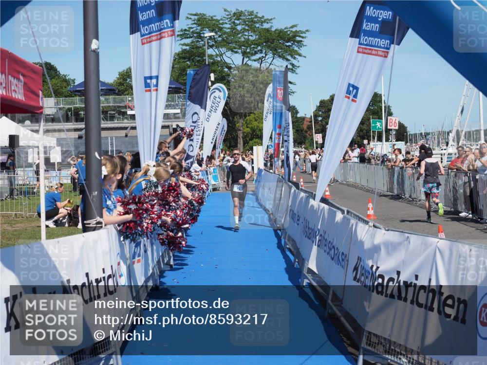 17.08.2025 - KN Förde Triathlon 2025 MichiJ http://msf.ph/oto/8593217 17.08.2025 13:53:27 Laufen 475 meine-sportfotos.de