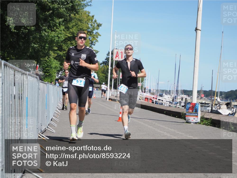 17.08.2025 - KN Förde Triathlon 2025 KatJ http://msf.ph/oto/8593224 17.08.2025 13:39:07 Laufen 423, 434, 446, 473 meine-sportfotos.de