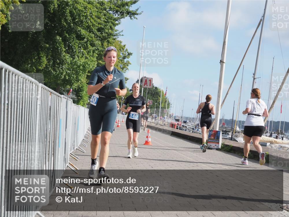17.08.2025 - KN Förde Triathlon 2025 KatJ http://msf.ph/oto/8593227 17.08.2025 10:20:49 Laufen 140, 158, 240 meine-sportfotos.de