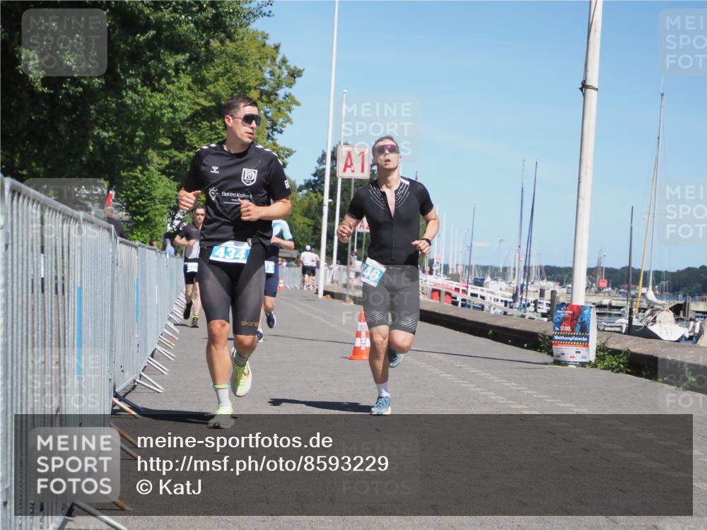 17.08.2025 - KN Förde Triathlon 2025 KatJ http://msf.ph/oto/8593229 17.08.2025 13:39:07 Laufen 423, 434, 446, 473 meine-sportfotos.de