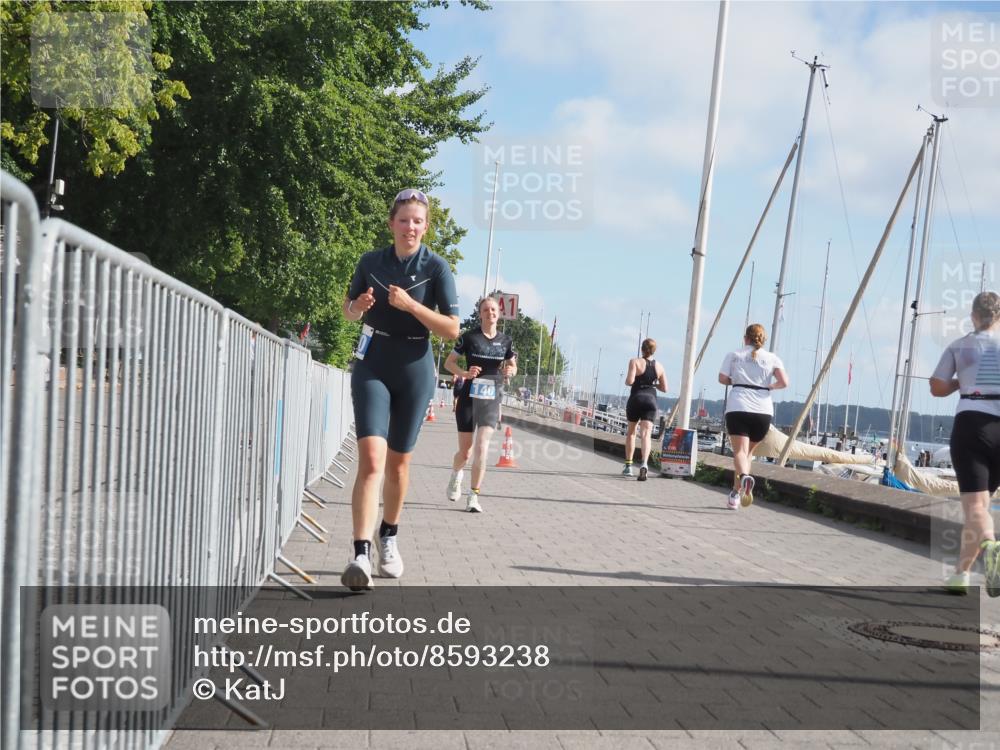 17.08.2025 - KN Förde Triathlon 2025 KatJ http://msf.ph/oto/8593238 17.08.2025 10:20:49 Laufen 140, 158, 240 meine-sportfotos.de