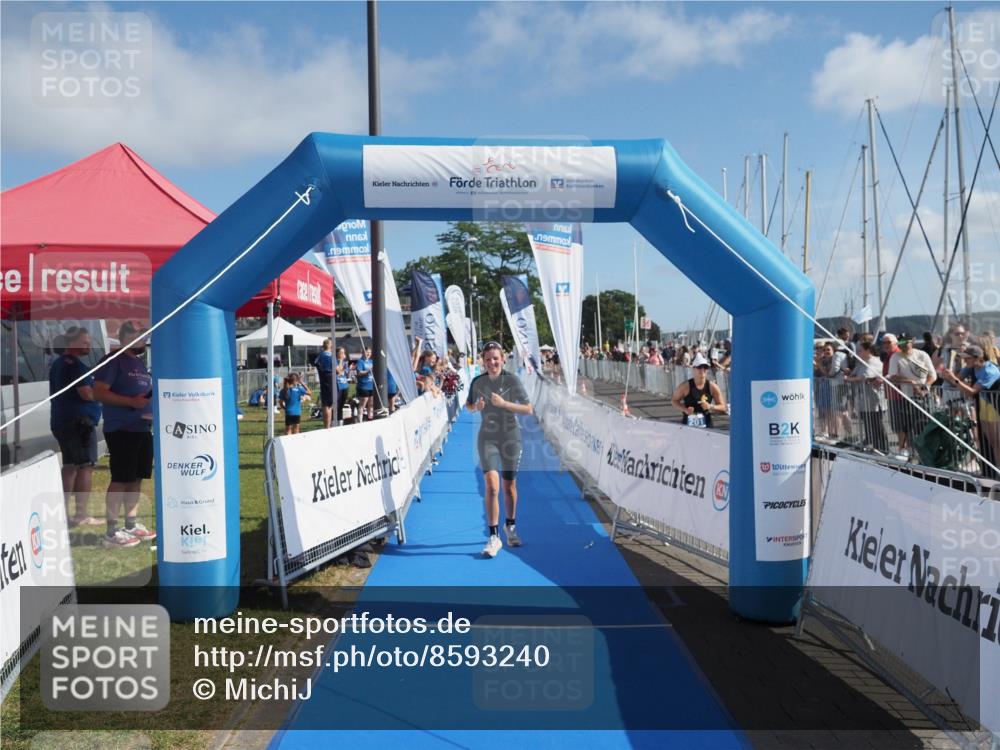 17.08.2025 - KN Förde Triathlon 2025 MichiJ http://msf.ph/oto/8593240 17.08.2025 10:36:39 Laufen 240 meine-sportfotos.de