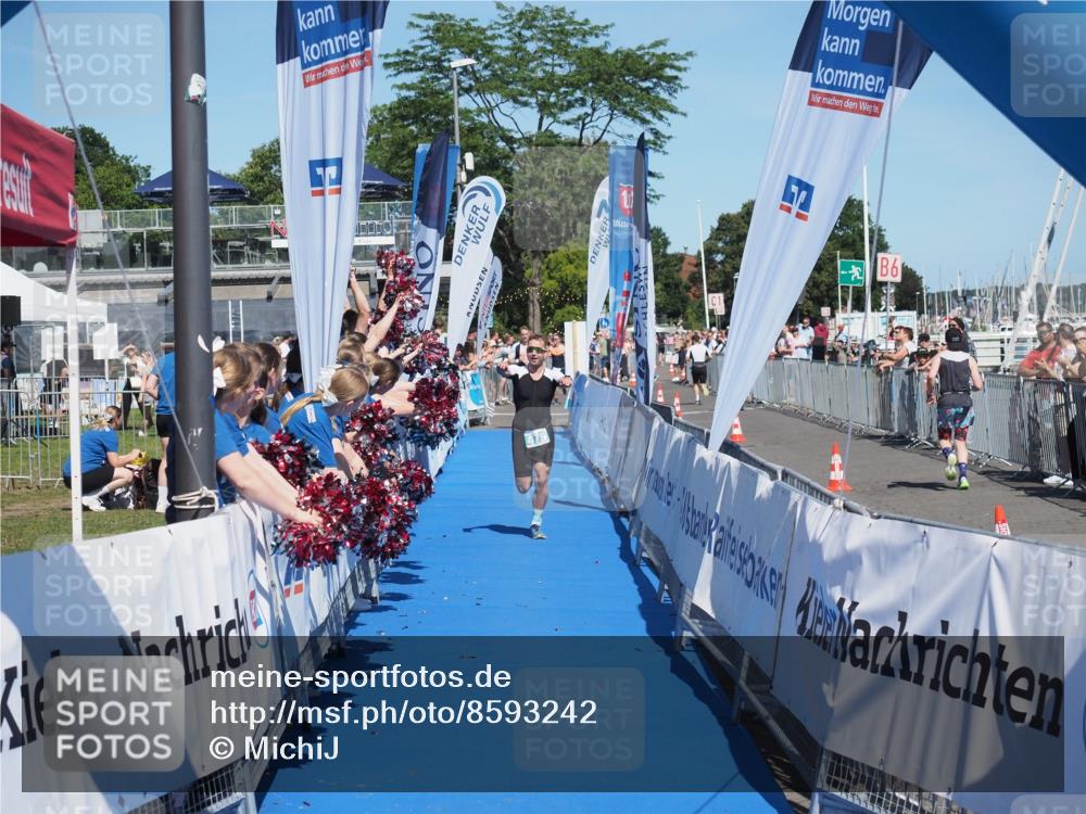 17.08.2025 - KN Förde Triathlon 2025 MichiJ http://msf.ph/oto/8593242 17.08.2025 13:53:27 Laufen 475 meine-sportfotos.de
