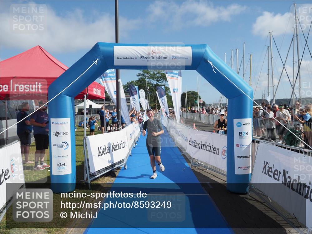17.08.2025 - KN Förde Triathlon 2025 MichiJ http://msf.ph/oto/8593249 17.08.2025 10:36:39 Laufen 240 meine-sportfotos.de