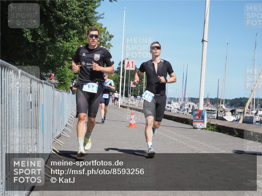 17.08.2025 - KN Förde Triathlon 2025 KatJ http://msf.ph/oto/8593256 17.08.2025 13:39:07 Laufen 423, 434, 446, 473 meine-sportfotos.de
