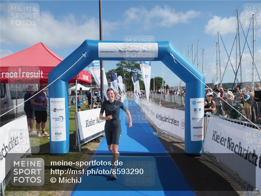 17.08.2025 - KN Förde Triathlon 2025 MichiJ http://msf.ph/oto/8593290 17.08.2025 10:36:40 Laufen 240 meine-sportfotos.de