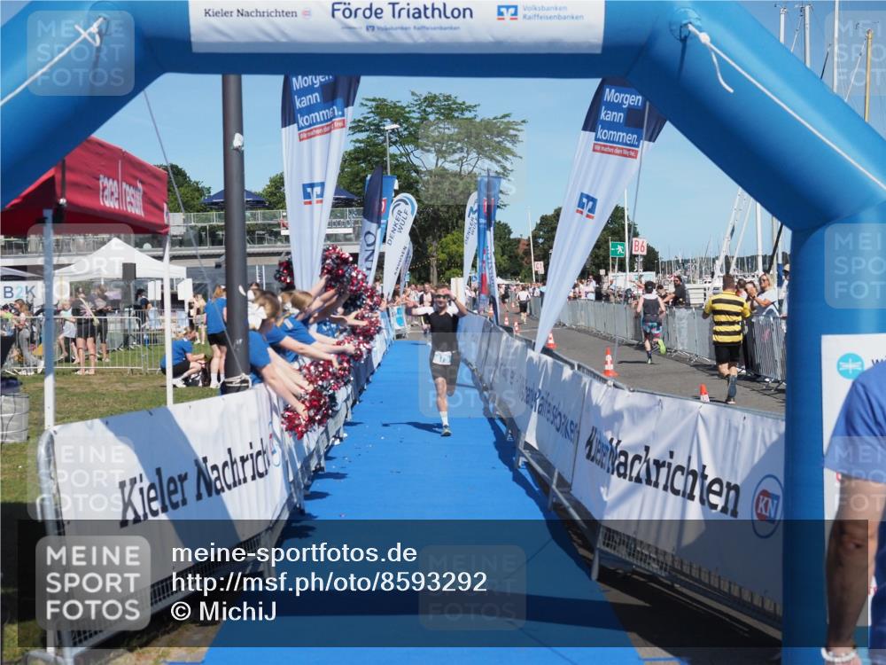 17.08.2025 - KN Förde Triathlon 2025 MichiJ http://msf.ph/oto/8593292 17.08.2025 13:53:28 Laufen 475 meine-sportfotos.de
