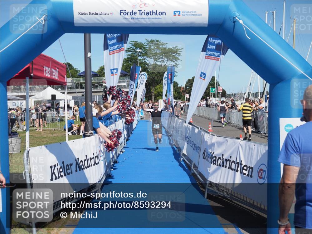 17.08.2025 - KN Förde Triathlon 2025 MichiJ http://msf.ph/oto/8593294 17.08.2025 13:53:29 Laufen 475 meine-sportfotos.de