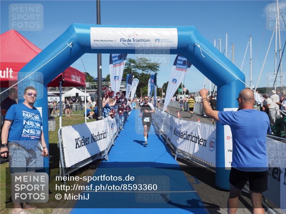 17.08.2025 - KN Förde Triathlon 2025 MichiJ http://msf.ph/oto/8593360 17.08.2025 13:53:30 Laufen 475 meine-sportfotos.de