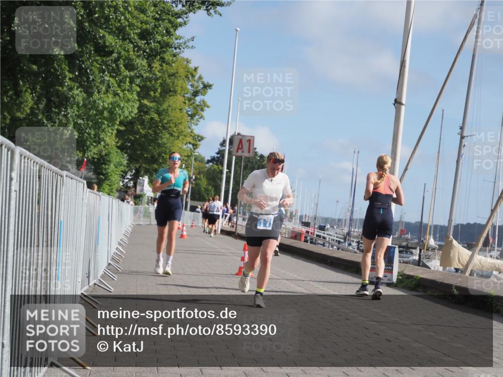 17.08.2025 - KN Förde Triathlon 2025 KatJ http://msf.ph/oto/8593390 17.08.2025 10:21:03 Laufen 179, 220 meine-sportfotos.de