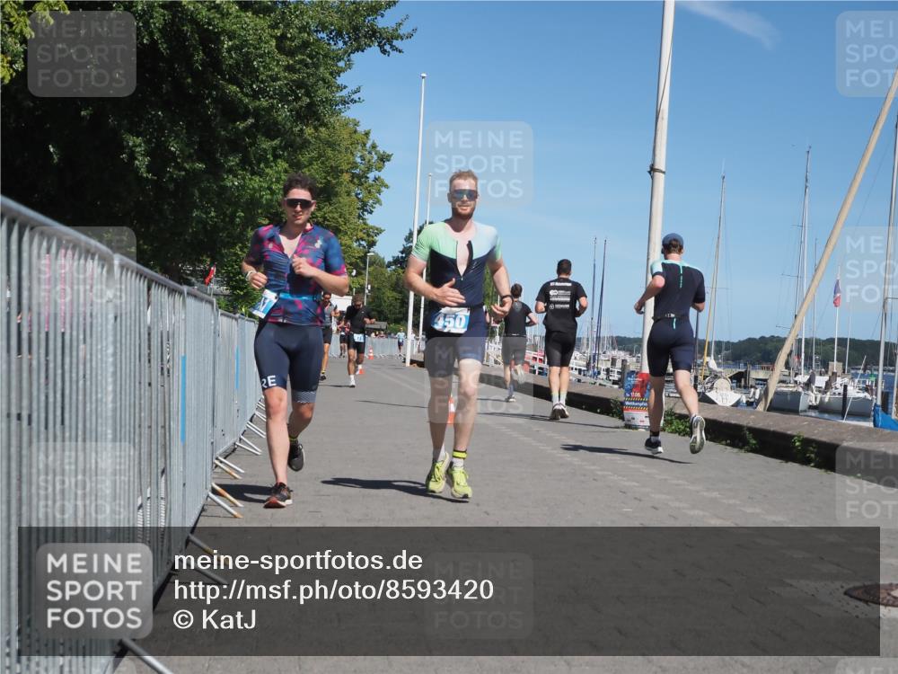 17.08.2025 - KN Förde Triathlon 2025 KatJ http://msf.ph/oto/8593420 17.08.2025 13:39:18 Laufen 423, 450, 471, 502, 541 meine-sportfotos.de