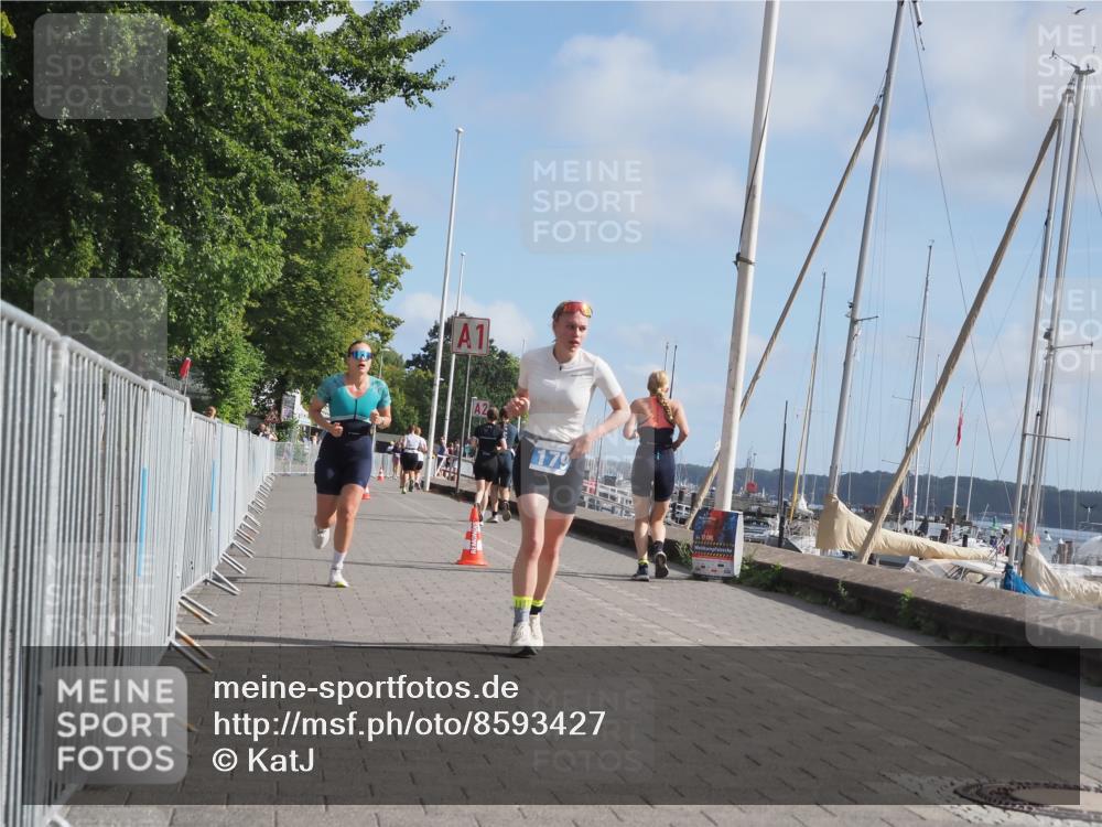 17.08.2025 - KN Förde Triathlon 2025 KatJ http://msf.ph/oto/8593427 17.08.2025 10:21:04 Laufen 179, 220 meine-sportfotos.de