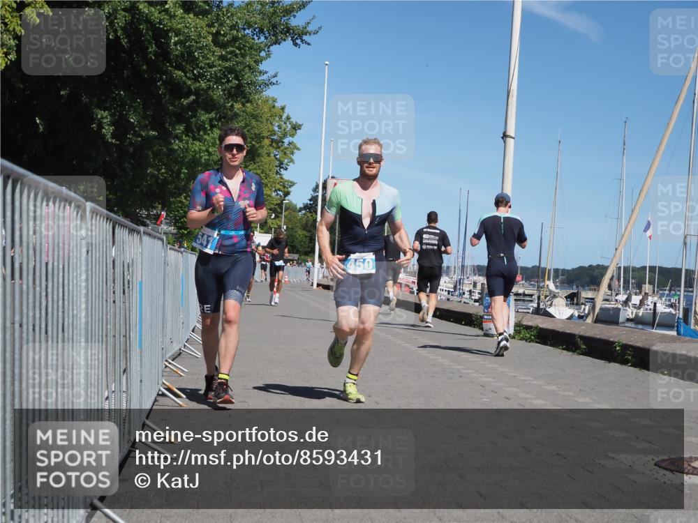 17.08.2025 - KN Förde Triathlon 2025 KatJ http://msf.ph/oto/8593431 17.08.2025 13:39:18 Laufen 423, 450, 471, 502, 541 meine-sportfotos.de